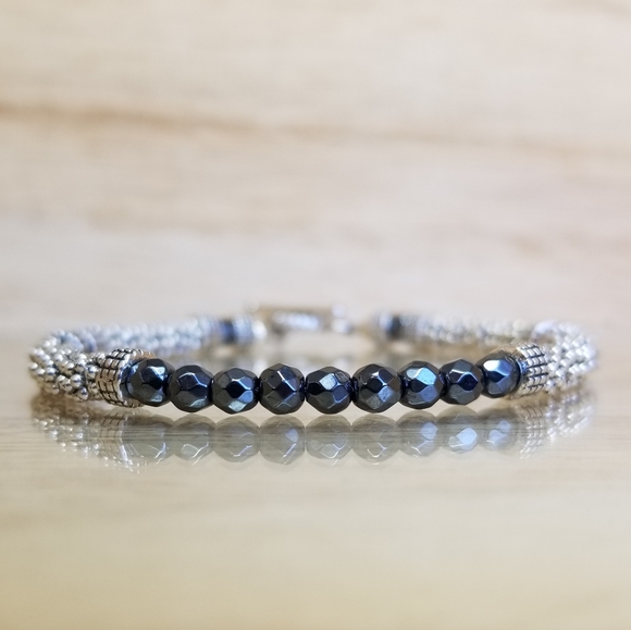 Gun Metal & Silver Hematite Beaded Toggle … - Picture 1 of 10